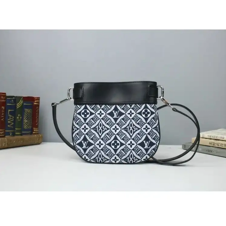 205B570012 LV Bags 0730